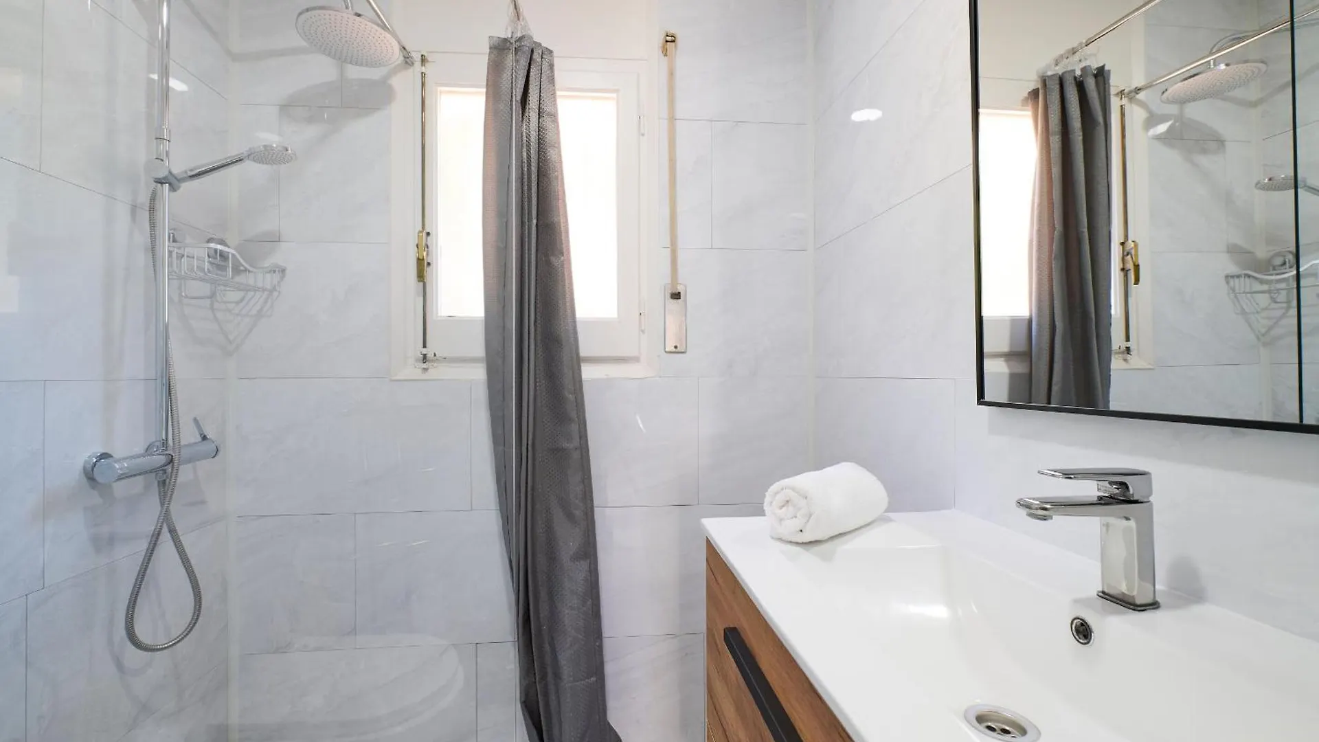 2 Tor-18 Villa Lloret de Mar Vakantiehuis